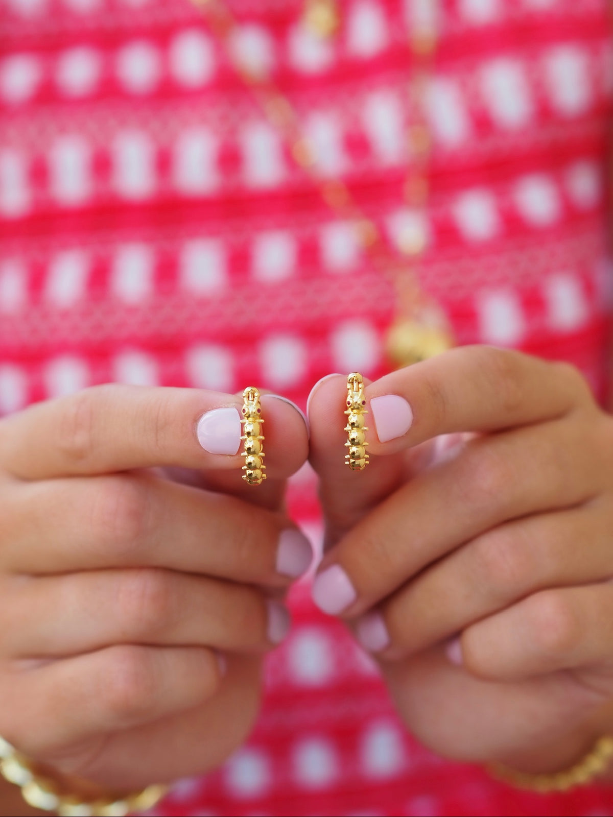 caterpillar hoops3