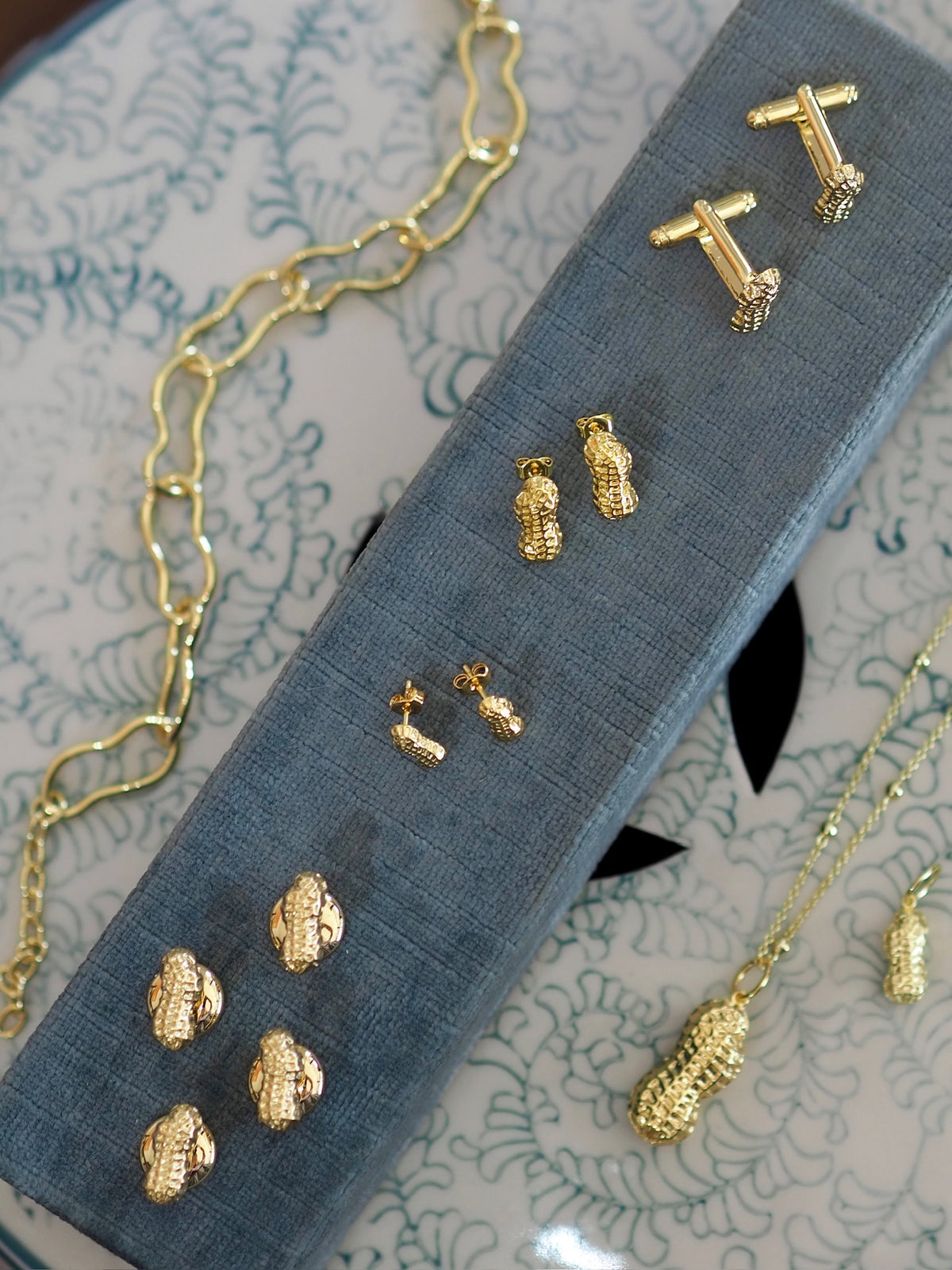 peanut collection