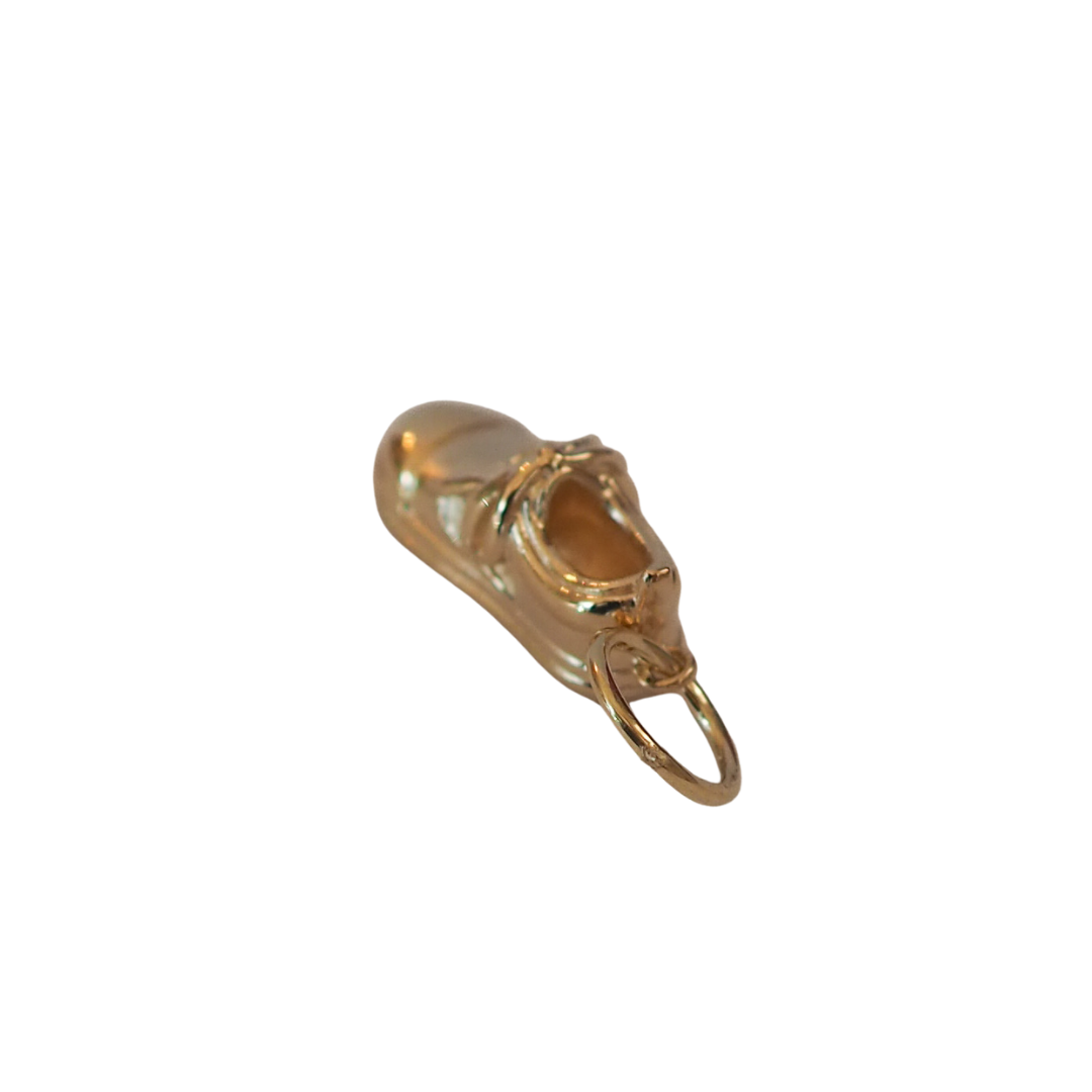 14k Sneaker Charm1