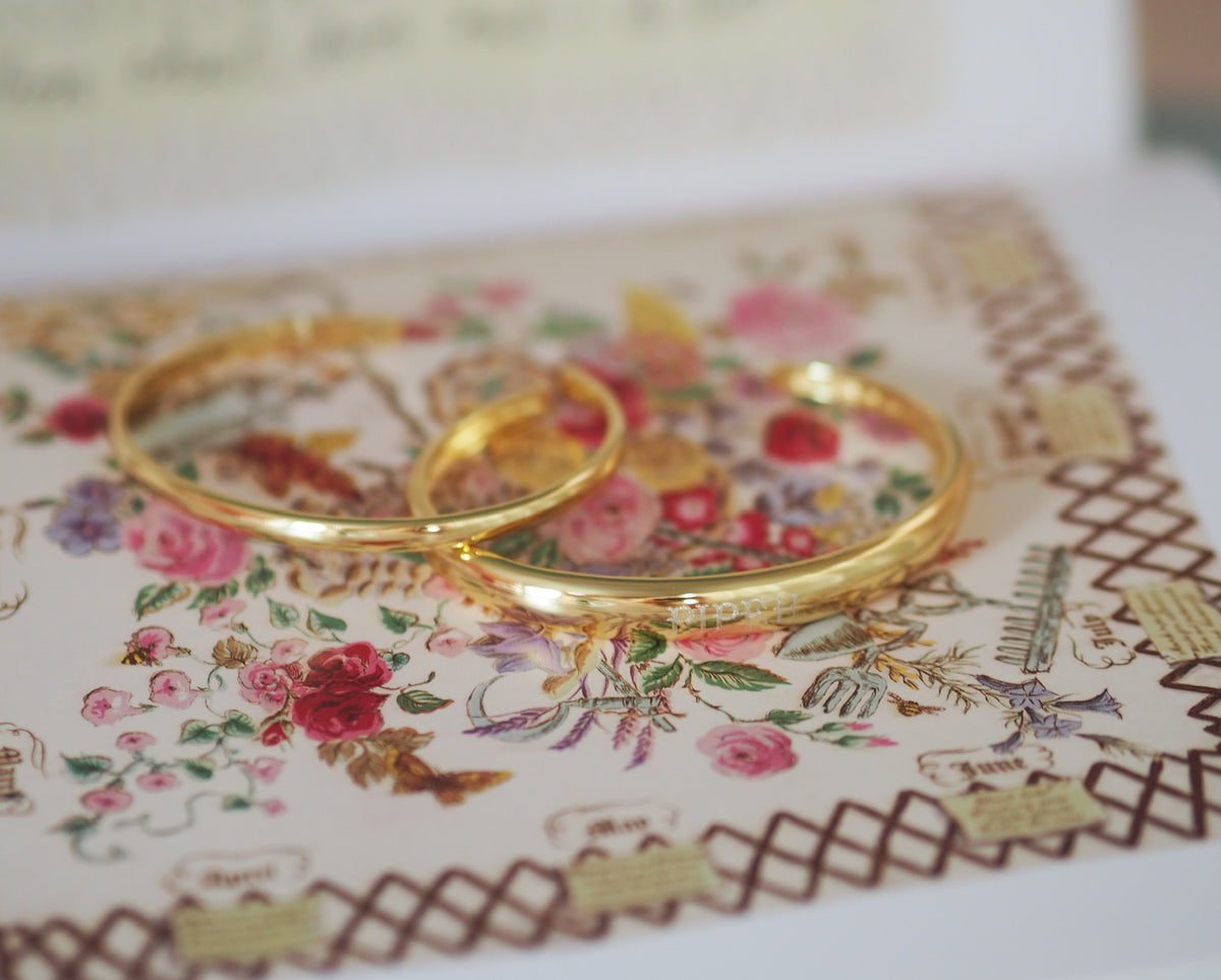 Engravable Tapered Bangle