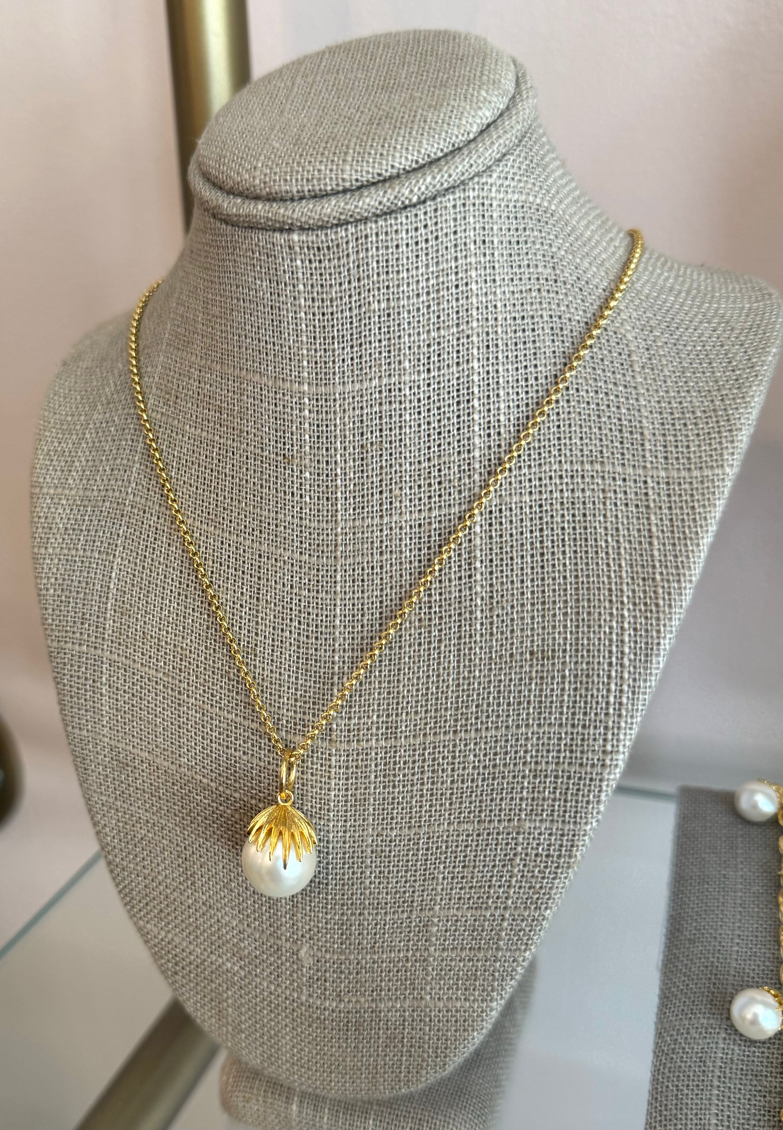 Single_Palm_Pearl_Necklace2