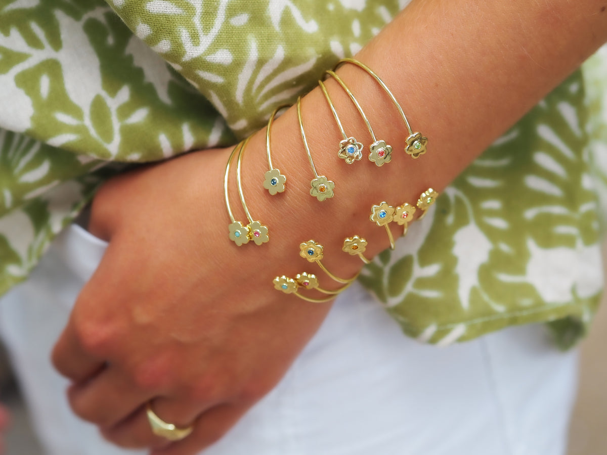 daisy cuffs 3