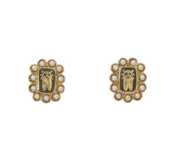 Pearl Crest Earrings